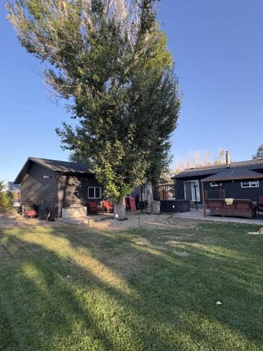 721 4 Avenue, Dunmore, AB - Outdoor