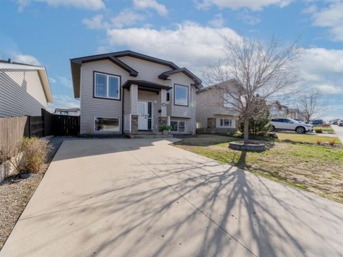 49 Terrace Street NE Medicine Hat, AB T1C 0A3