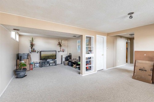 7 Valleyview Drive Sw, Medicine Hat, AB - Indoor