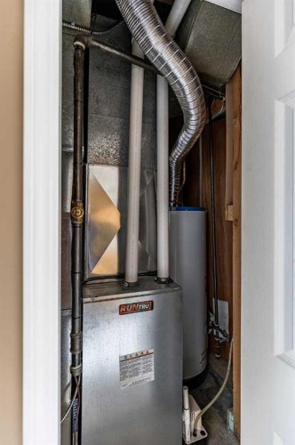 7 Valleyview Drive Sw, Medicine Hat, AB - Indoor Photo Showing Basement