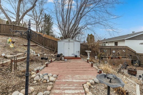 7 Valleyview Drive Sw, Medicine Hat, AB - Outdoor