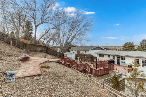 7 Valleyview Drive Sw, Medicine Hat, AB - Outdoor