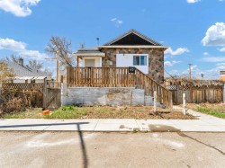 45 Walsh Street  Irvine, AB T0J 1V0