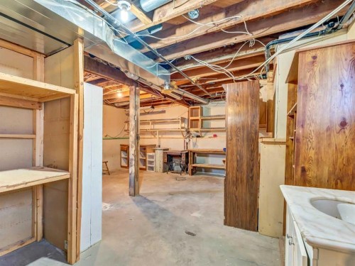 45 Walsh Street, Irvine, AB - Indoor Photo Showing Basement