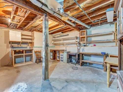 45 Walsh Street, Irvine, AB - Indoor