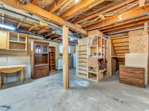 45 Walsh Street, Irvine, AB - Indoor Photo Showing Basement