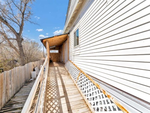 45 Walsh Street, Irvine, AB - Outdoor