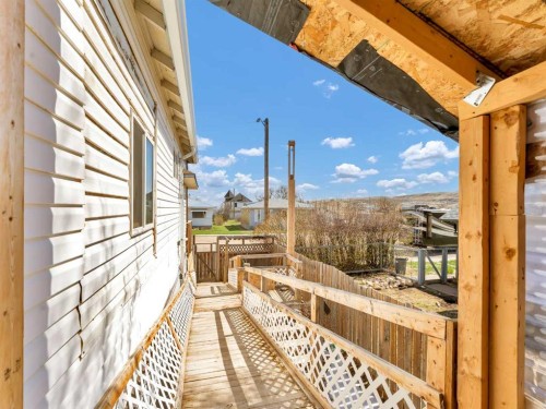 45 Walsh Street, Irvine, AB - Outdoor With Exterior