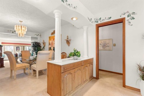 334 5 Street Se, Redcliff, AB - Indoor