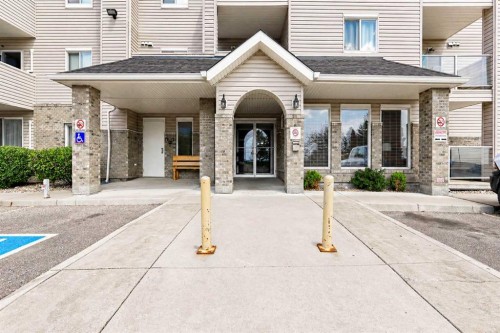 311-1632 Saamis Drive NW Medicine Hat, AB T1C 4X3