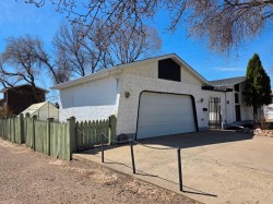 717 3 Street NWMedicine Hat, AB T1A 7P6