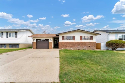 2133 8 Avenue NE Medicine Hat, AB T1C 1L2