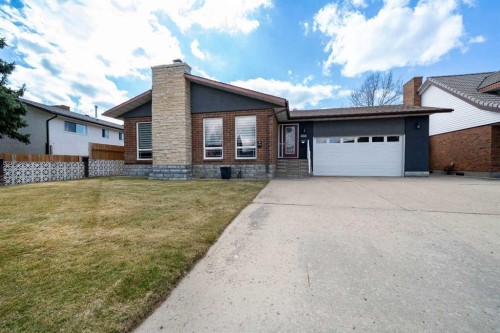 2672 12 Avenue SE Medicine Hat, AB T1B 1V6
