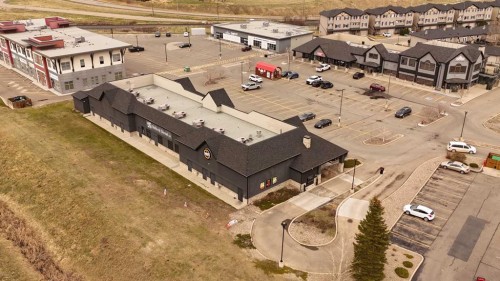 858 Heritage Boulevard West, Lethbridge, AB 
