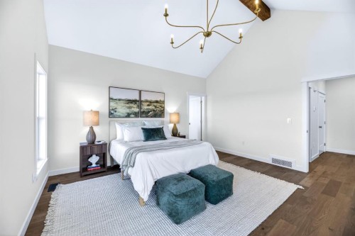 33080 Range Road 61, Rural Mountain View County, AB - Indoor Photo Showing Bedroom
