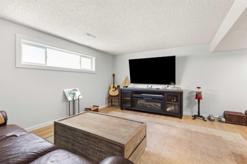34 Campbell Crescent Se, Medicine Hat, AB - Indoor