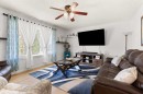 34 Campbell Crescent Se, Medicine Hat, AB  - Indoor Photo Showing Living Room 
