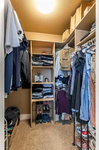 8 Terrace Circle Ne, Medicine Hat, AB - Indoor With Storage