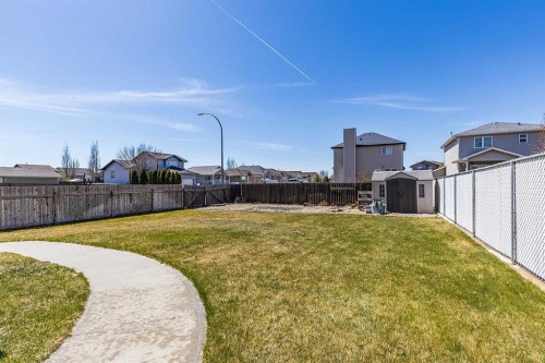8 Terrace Circle Ne, Medicine Hat, AB - Outdoor