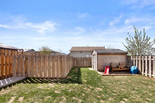 241 Upland Boulevard West, Brooks, AB - Outdoor