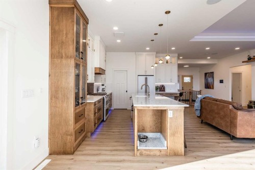 480 7 Street, Dunmore, AB - Indoor