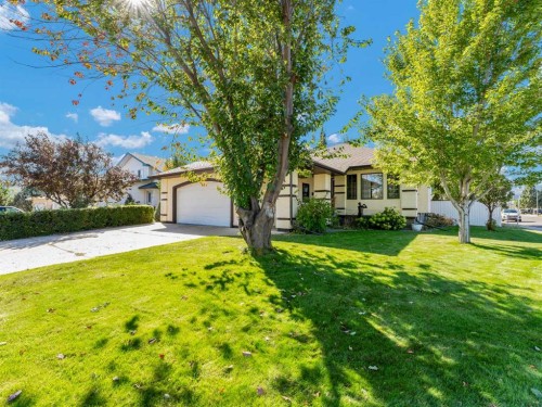4 Turner Boulevard Se, Medicine Hat, AB - Outdoor