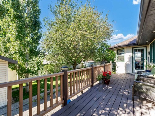4 Turner Boulevard Se, Medicine Hat, AB - Outdoor With Deck Patio Veranda With Exterior