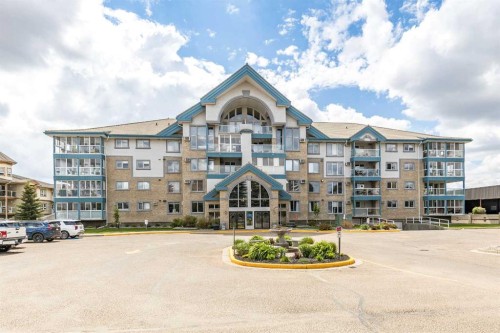 114-1535 Southview Drive SE Medicine Hat, AB T1B 4H8