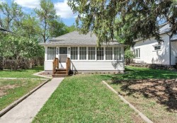 336 7 Street SEMedicine Hat, AB T1A 1J7
