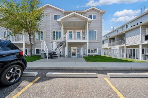 183 Northlands Pointe NE Medicine Hat, AB T1C 0C4