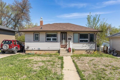 538 6 Street SW Medicine Hat, AB T1A 4J2