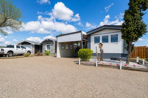 245 Fleet Street SW Medicine Hat, AB T1A 7Z4