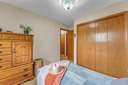 5 - 6219A Highway #3, Rural Cypress County, AB - Indoor Photo Showing Bedroom