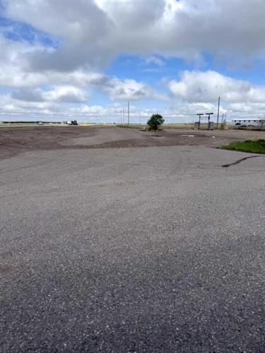 118 Illingworth Avenue, Suffield, AB 
