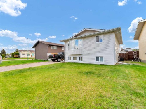 39 Rae Crescent Se, Medicine Hat, AB - Outdoor