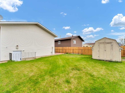 39 Rae Crescent Se, Medicine Hat, AB - Outdoor