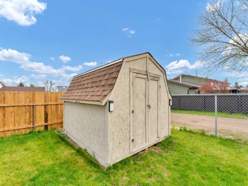 39 Rae Crescent Se, Medicine Hat, AB - Outdoor
