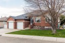 119 Perry Crescent Ne, Medicine Hat, AB  - Outdoor 