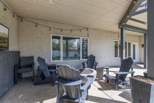 119 Perry Crescent Ne, Medicine Hat, AB - Outdoor With Deck Patio Veranda With Exterior