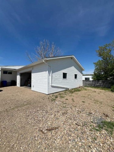 204 6 Street, Suffield, AB - Outdoor