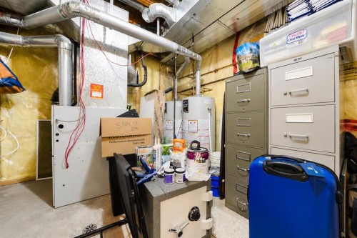 79 Henderson Court Ne, Medicine Hat, AB - Indoor Photo Showing Basement
