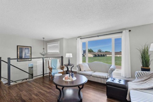 8 Corbitt Way Se, Medicine Hat, AB 