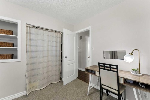 8 Corbitt Way Se, Medicine Hat, AB 