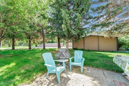 20 Josephine Avenue Sw, Redcliff, AB - Outdoor