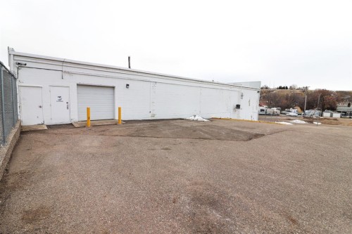 602 13 Street Se, Medicine Hat, AB 