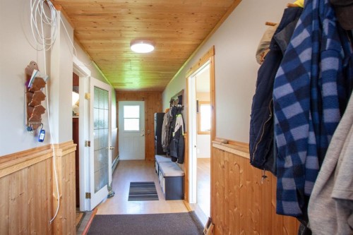 140014 Township Road 150, Rolling Hills, AB - Indoor