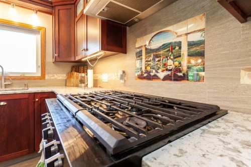 140014 Township Road 150, Rolling Hills, AB - Indoor Photo Showing Kitchen