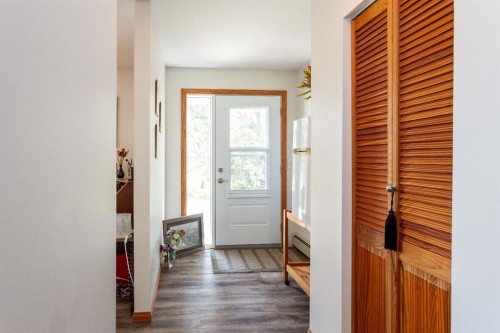 140014 Township Road 150, Rolling Hills, AB - Indoor Photo Showing Other Room