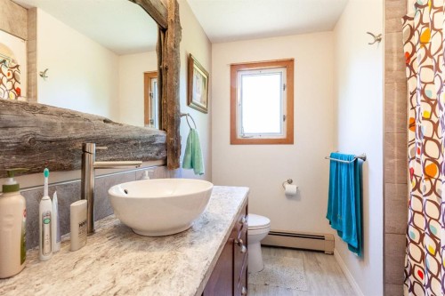 140014 Township Road 150, Rolling Hills, AB - Indoor Photo Showing Bathroom