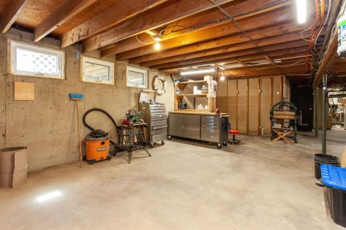 140014 Township Road 150, Rolling Hills, AB - Indoor Photo Showing Basement